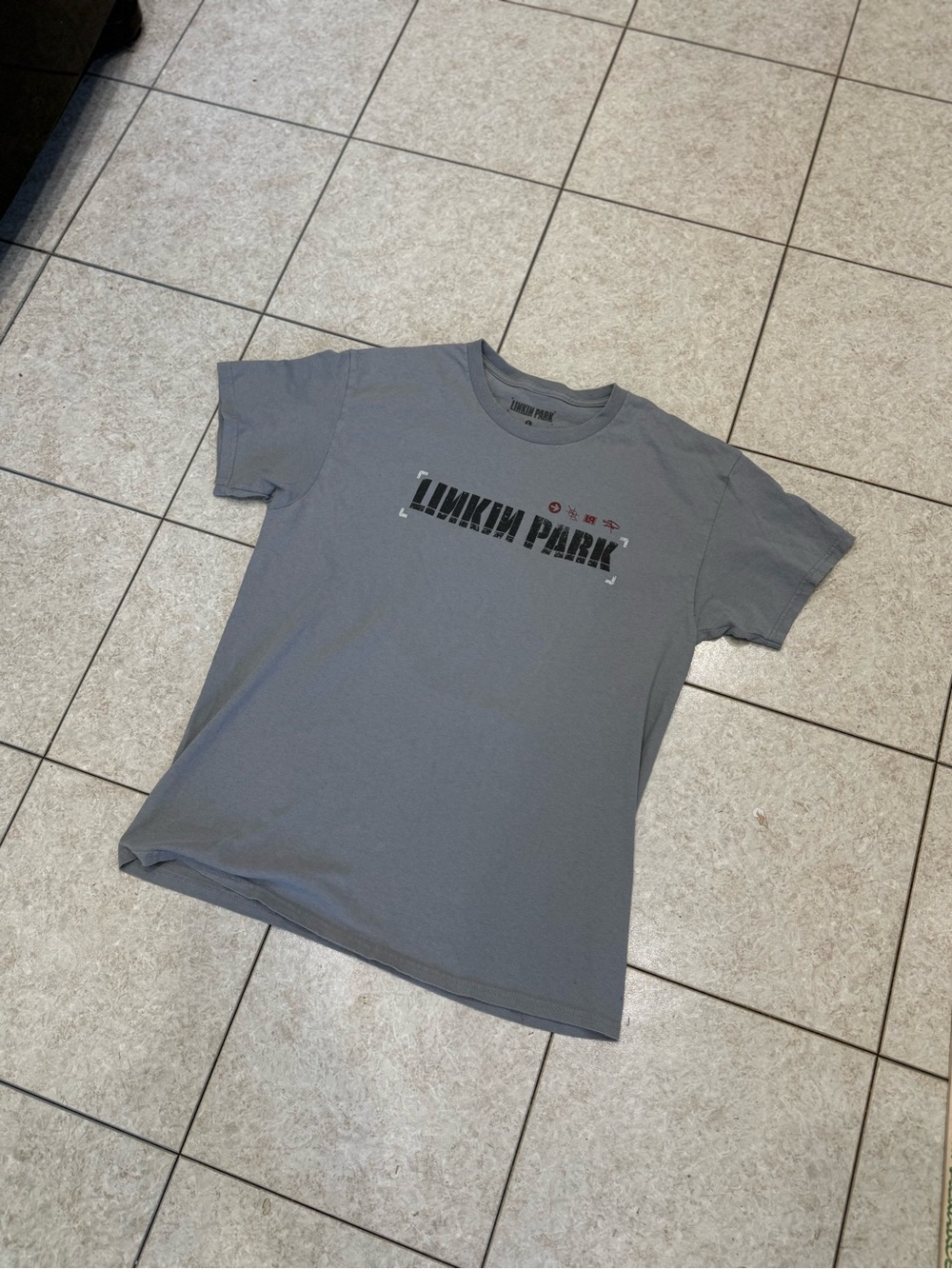 Linkin Park Gray Band Tee.  Huge back side Hybrid Theory graphic